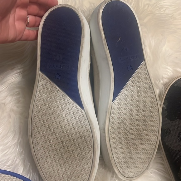 Rothy’s bundle both are size 9 - Picture 5 of 10